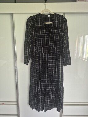 Old Navy Black Windowpane Tiered Midi Dress
